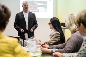 Der Pinguin im Team (General Management, Personalführung für Bau- u. Pflegestellen mal anders)